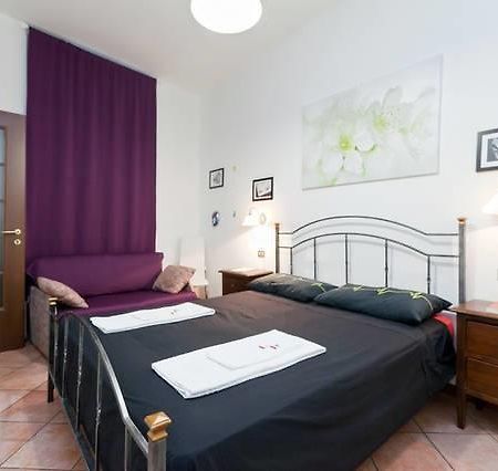 Flat In Piazza Duomo Apartment Milan Bagian luar foto