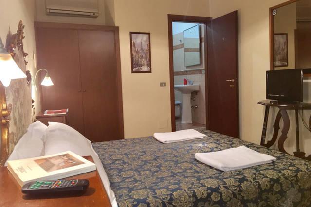 Flat In Piazza Duomo Apartment Milan Bagian luar foto